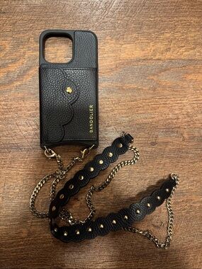 Bandolier 13 pro case and strap